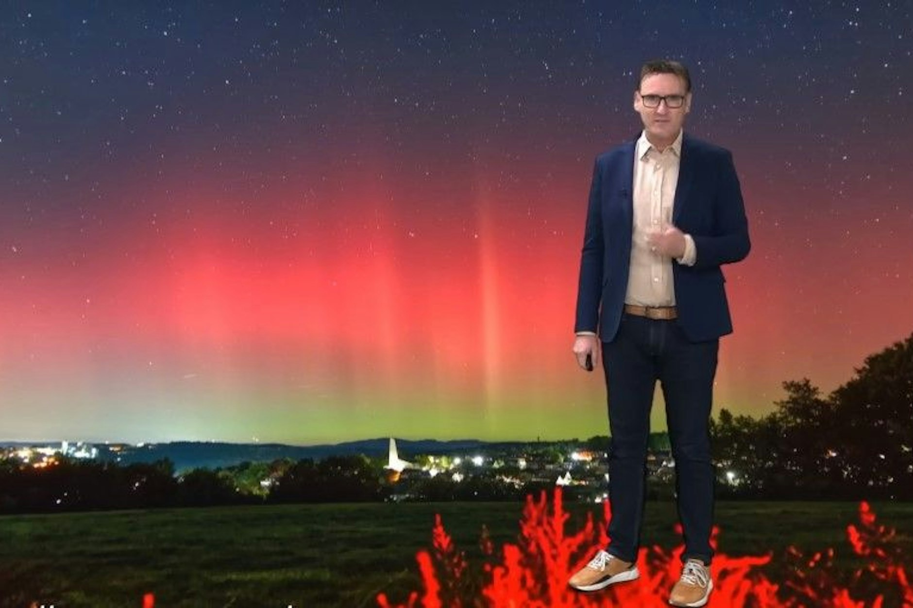 Das aktuelle Wetter lockt Polarlichter über Deutschland hervor, erklärt Wetter-Experte Dominik Jung.