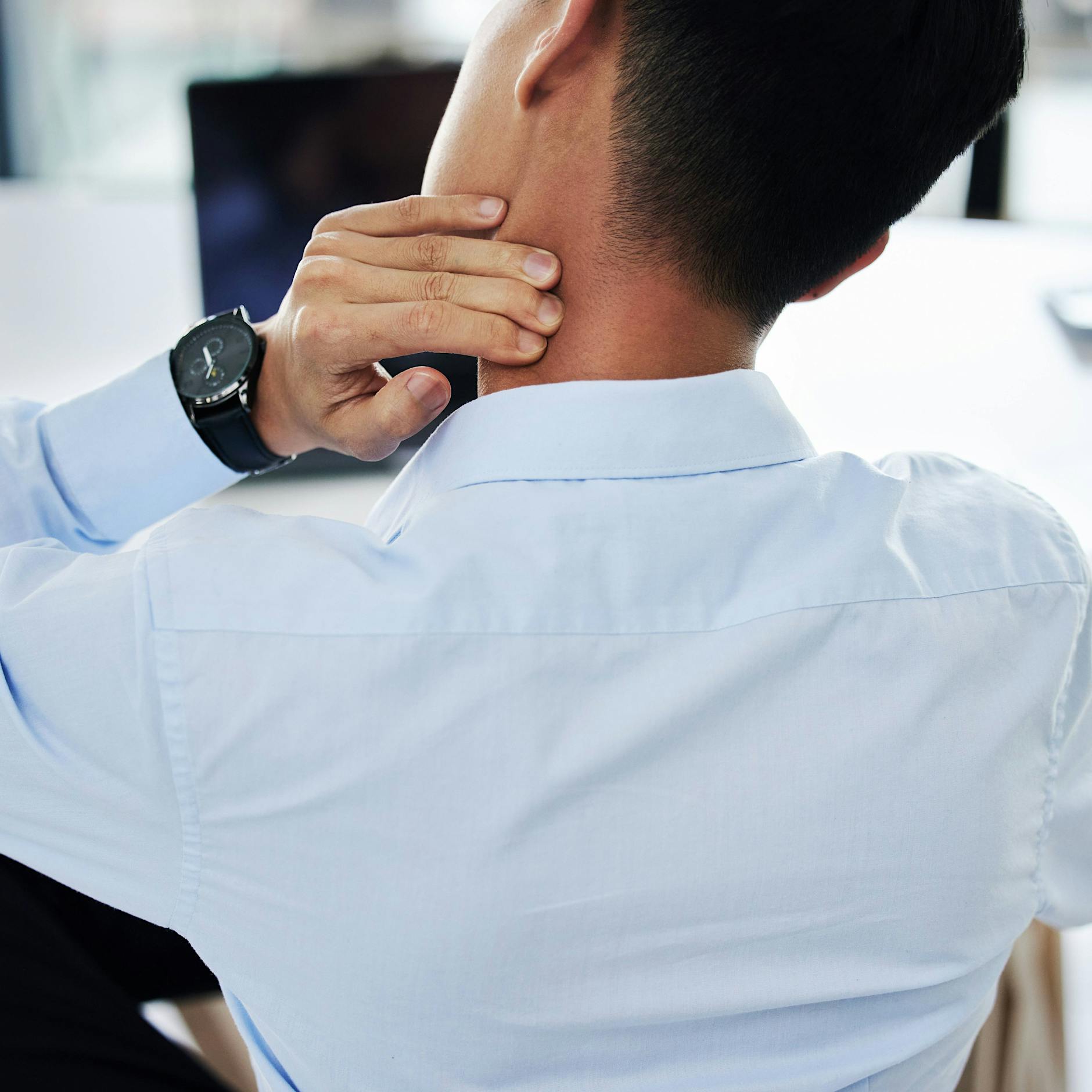 Körperhaltung verbessern: Warum es wichtig ist und wie Sie es schaffen