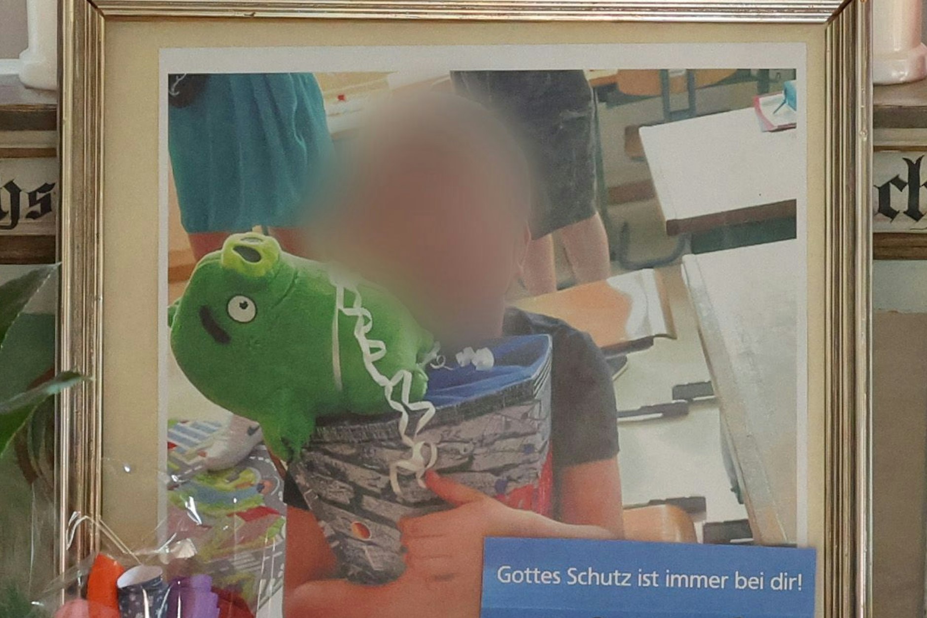 Joel (6) bei seiner Einschulung im August. Sein mutmaßlicher Killer feierte mit.