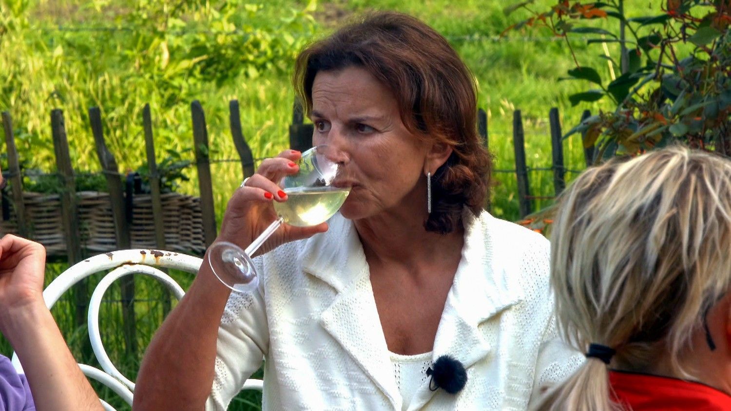 Im „Sommerhaus“ auf Alkoholentzug? Plötzlich greift Claudia Obert SIE an