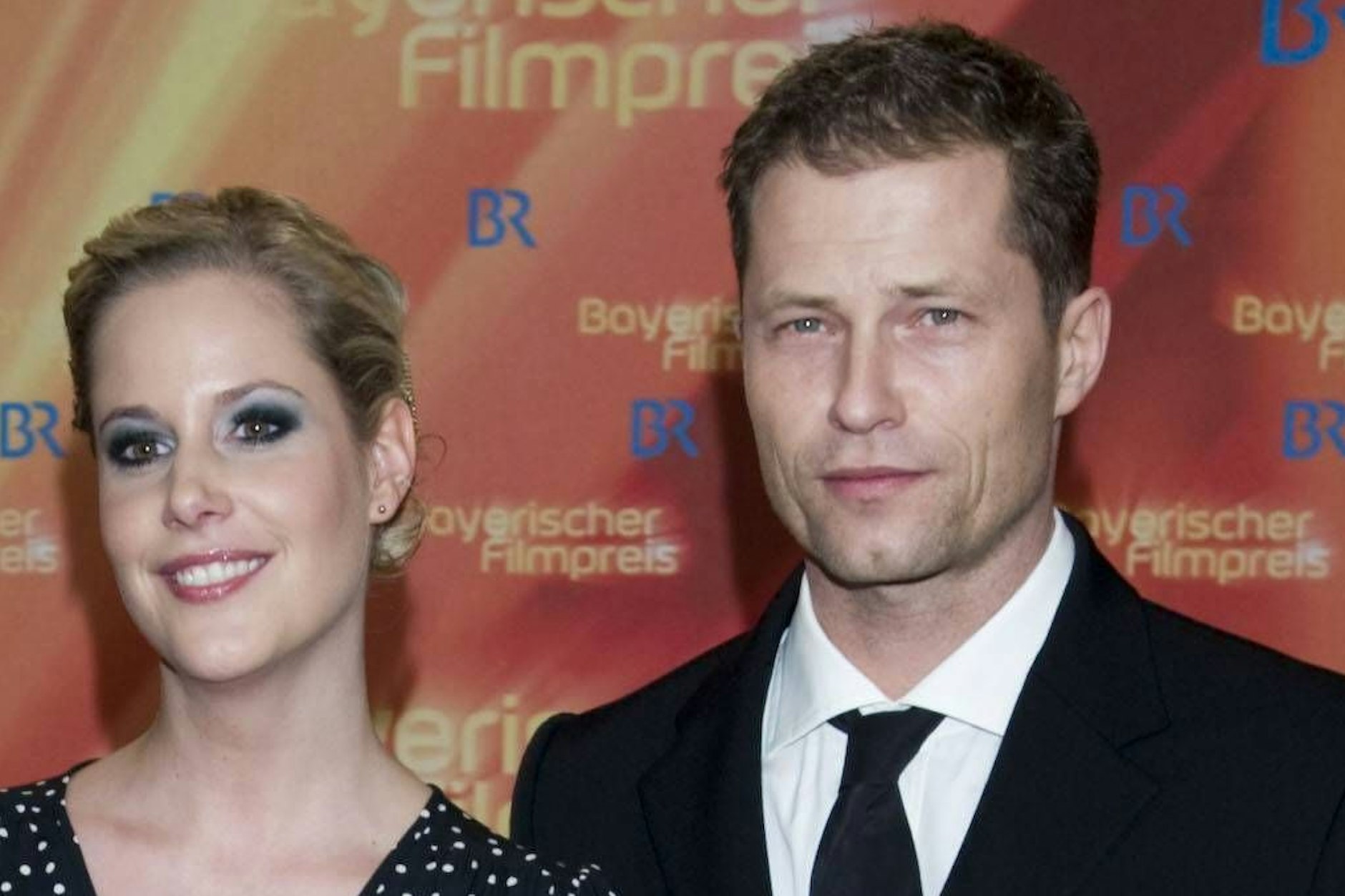 Der Schauspieler Til Schweiger neben der Drehbuchautorin Anika Decker. Sie siegte vor Gericht gegen ihn, bekommt aber nichts.