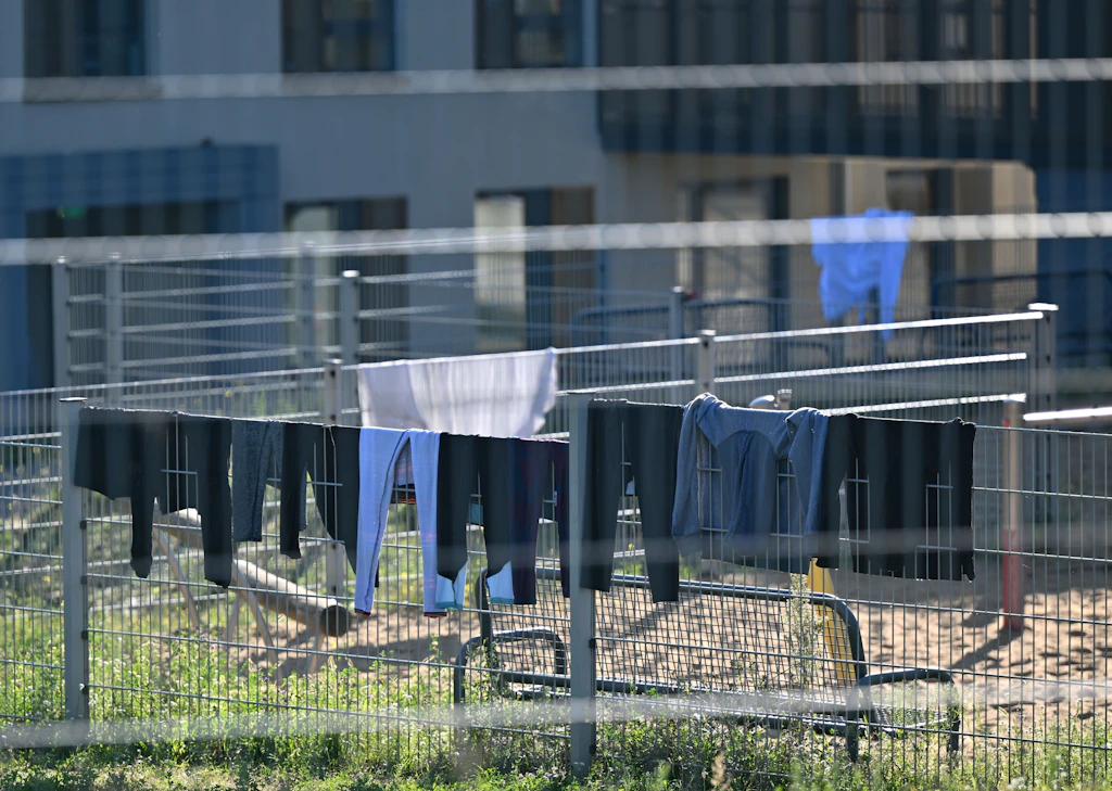 Kommunen am Limit: Deshalb leben viele Flüchtlinge seit zehn Jahren in Containern