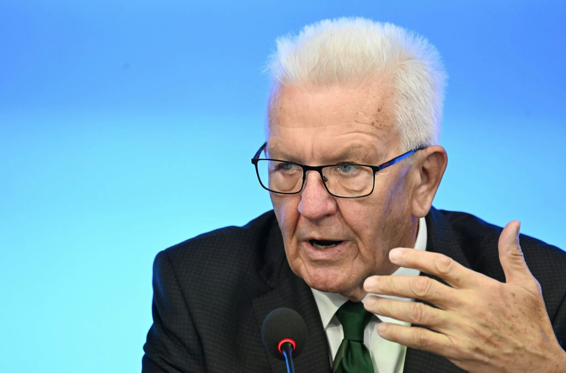 Winfried Kretschmann ist Ministerpräsident von Baden-Württemberg.  