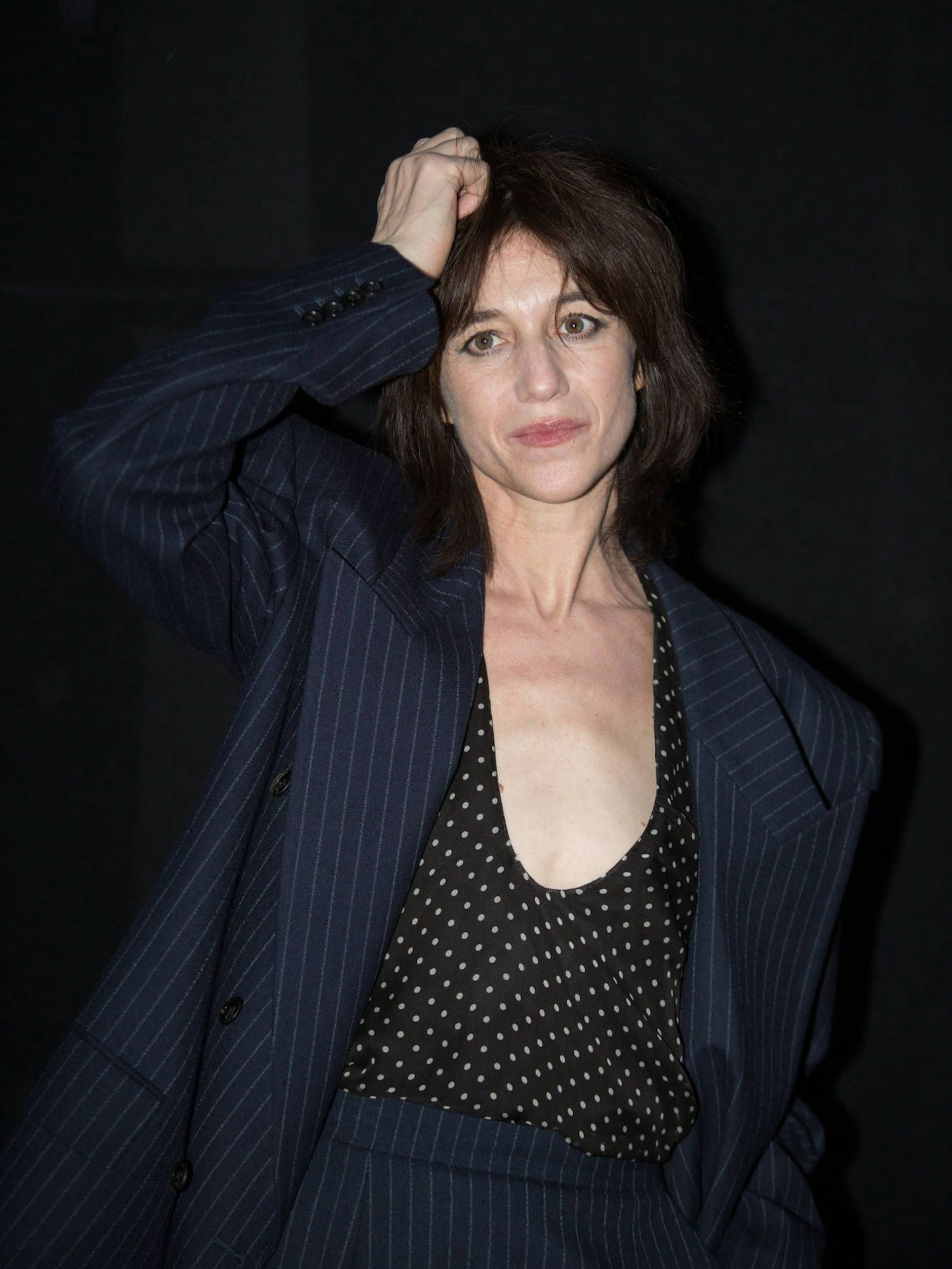 Charlotte Gainsbourg ist ein Stammgast bei Saint Laurent. Sie war auch bei der Berliner Show in der Neuen Nationalgalerie zu Gast.