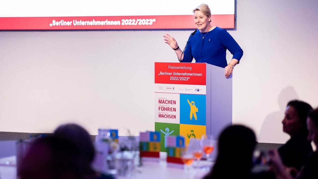 Franziska Giffey hat die Unternehmerinnen ausgezeichnet.