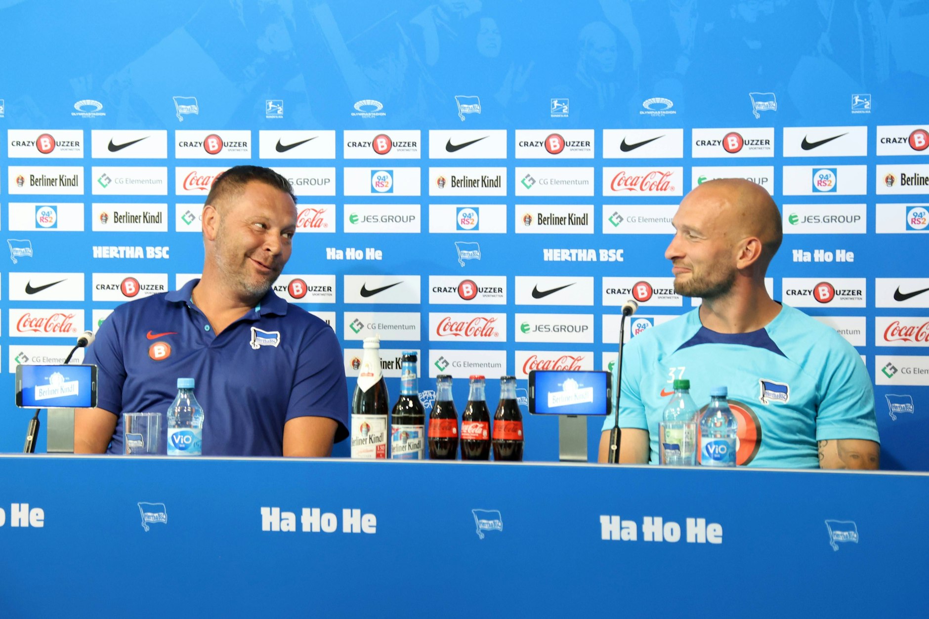 Herthas Cheftrainer Pal Dardai (47) schätzt Toni Leistner (33) sehr, machte den Ex-Unioner zum Abwehrchef und Kapitän.&nbsp;