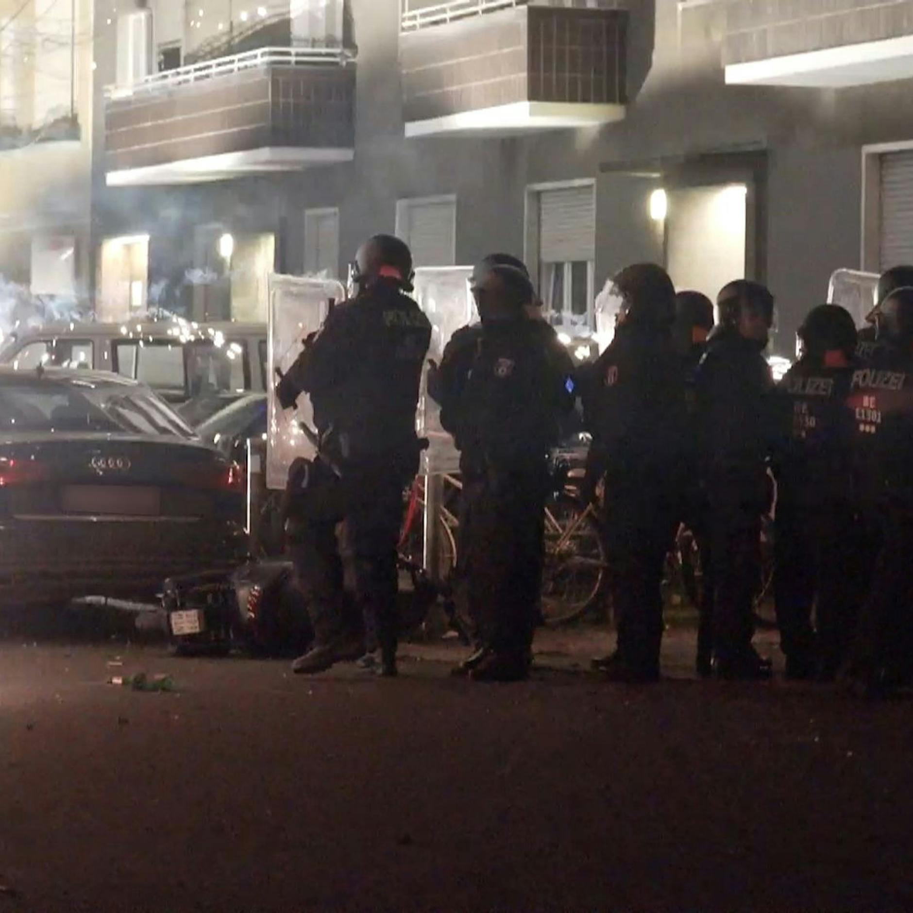 Silvester: Polizei Berlin bereitet sich für nächste Krawallnacht vor