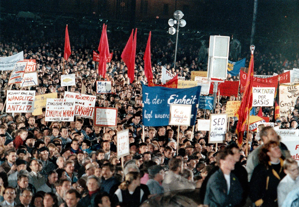 Historikerin Christina Morina: „Die Ostdeutschen haben keine Schönwetter-Demokratie kennengelernt“