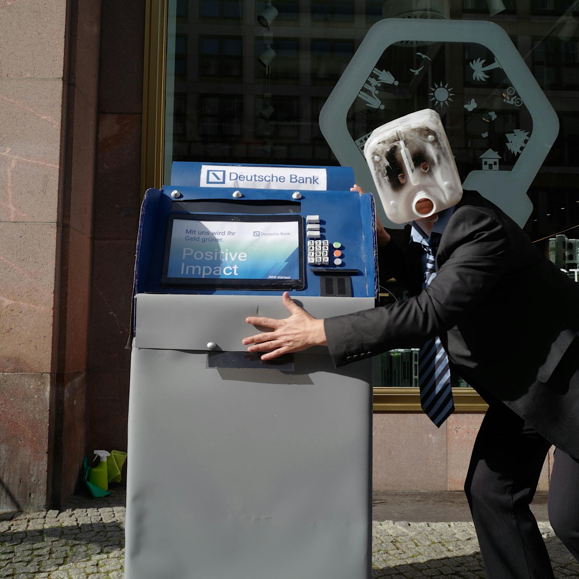 Extinction Rebellion – Klima-Aktivisten testen neue Strategie, denn: „Die Leute hören uns nicht mehr zu“