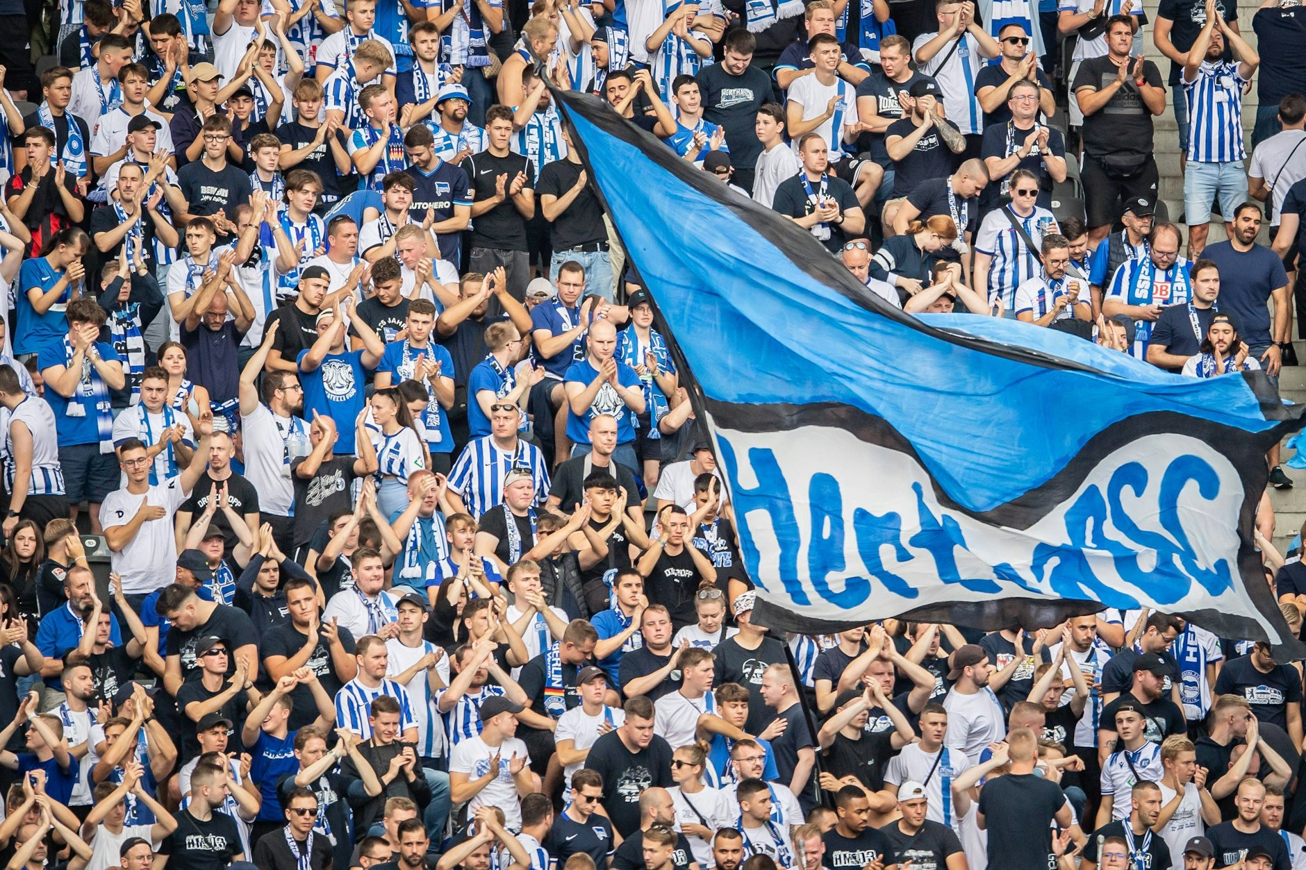 Auf die Unterstützung der Fans kann sich Hertha BSC verlassen: Gegen St. Pauli kommen mehr als 60.000 Zuschauer.