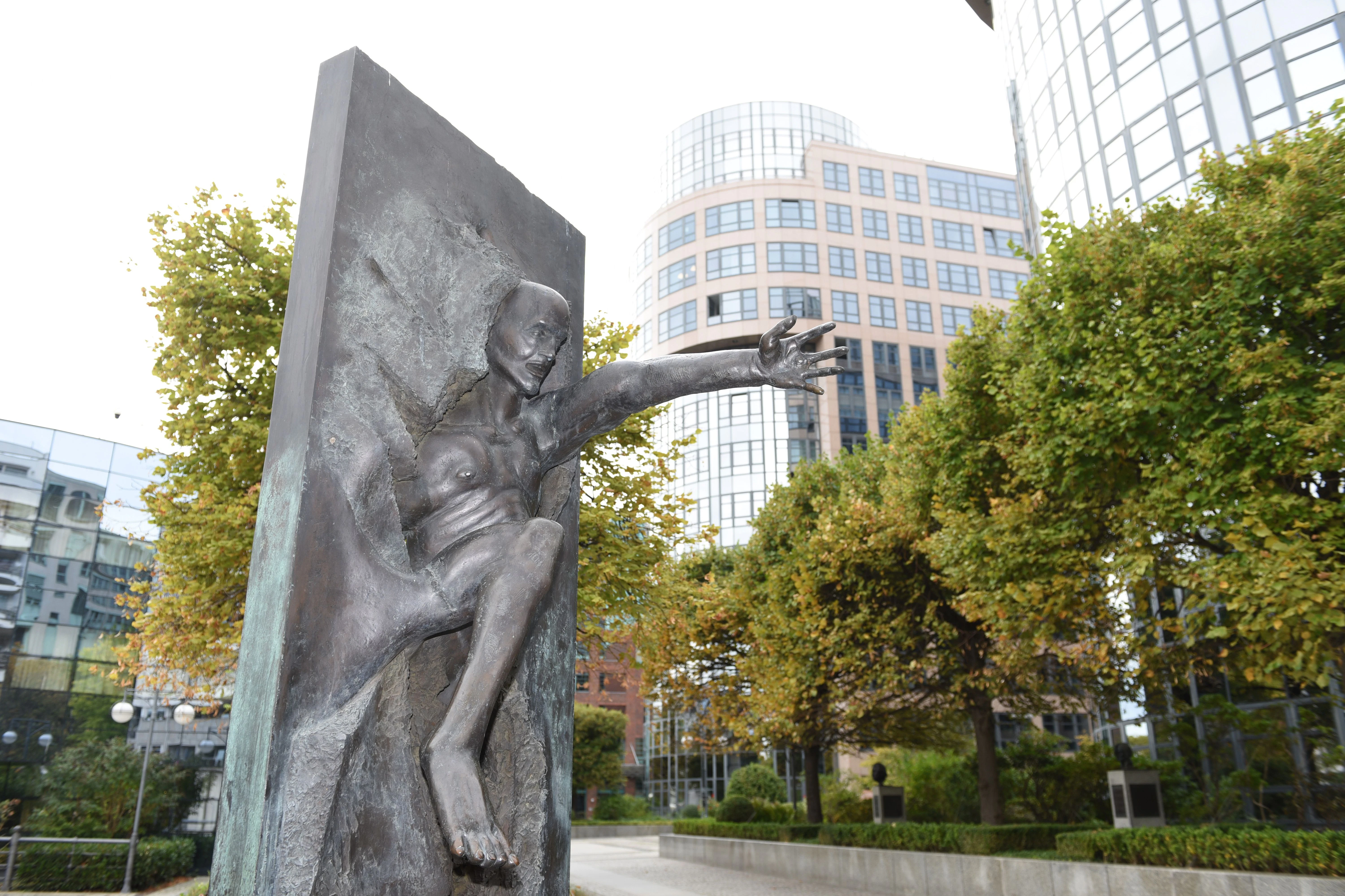Die Skulptur „Wir sind das Volk“ von Rolf Biebl&nbsp;