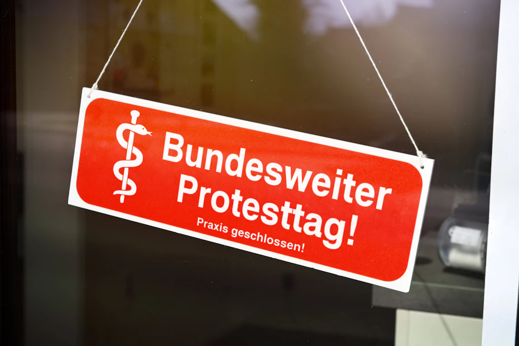 Achtung, Ärzte-Protesttag: Am Montag bleiben viele Berliner Praxen zu!