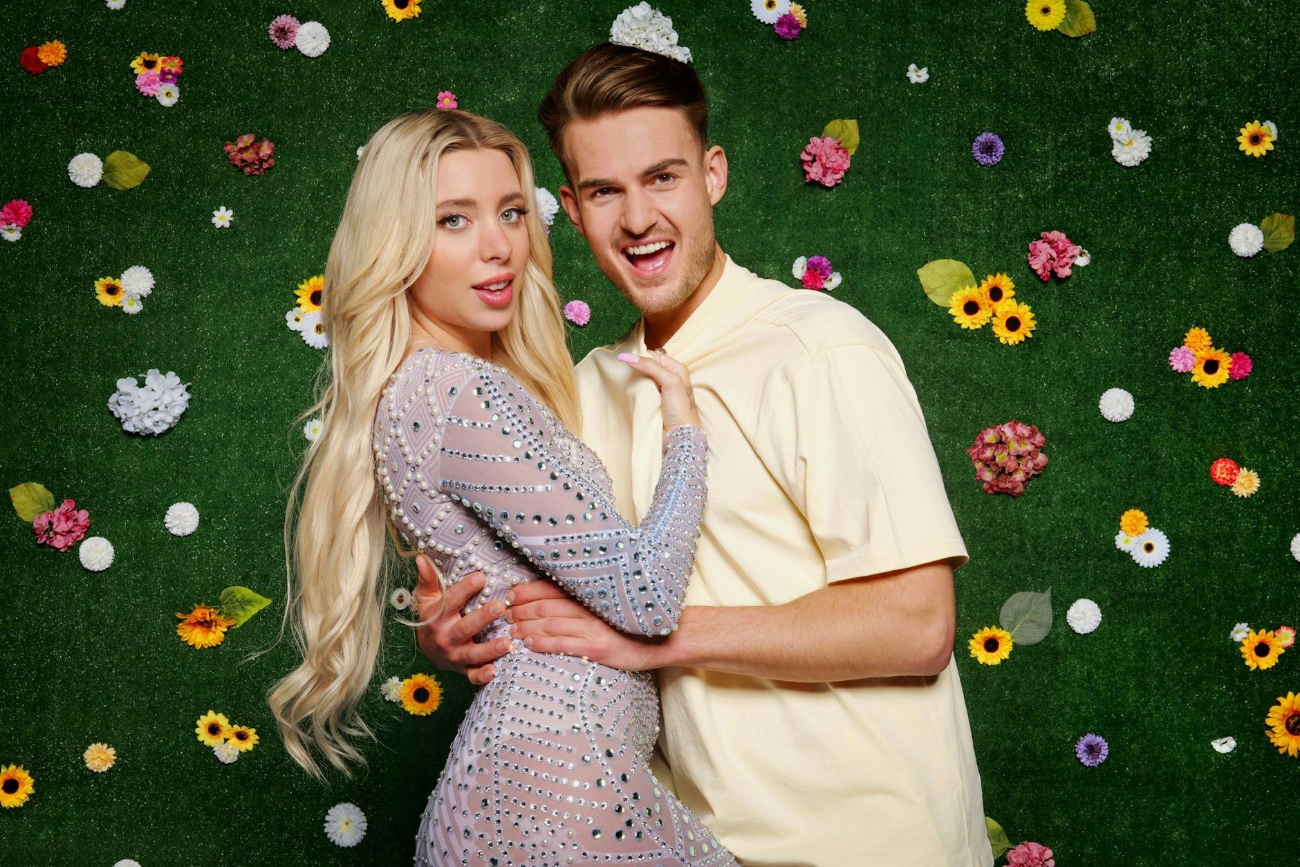 Walentina Doronina und Can Kaplan bekommen im „Sommerhaus der Stars“ die größte Aufmerksamkeit.