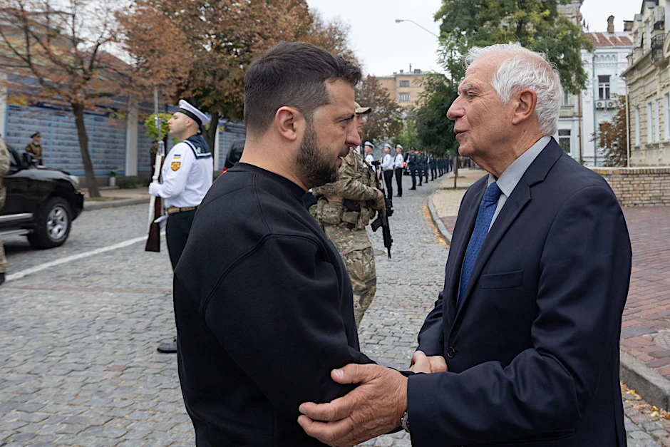 EU-Außenbeauftragter Josep Borrell und Präsident Wolodymyr Selenskyj