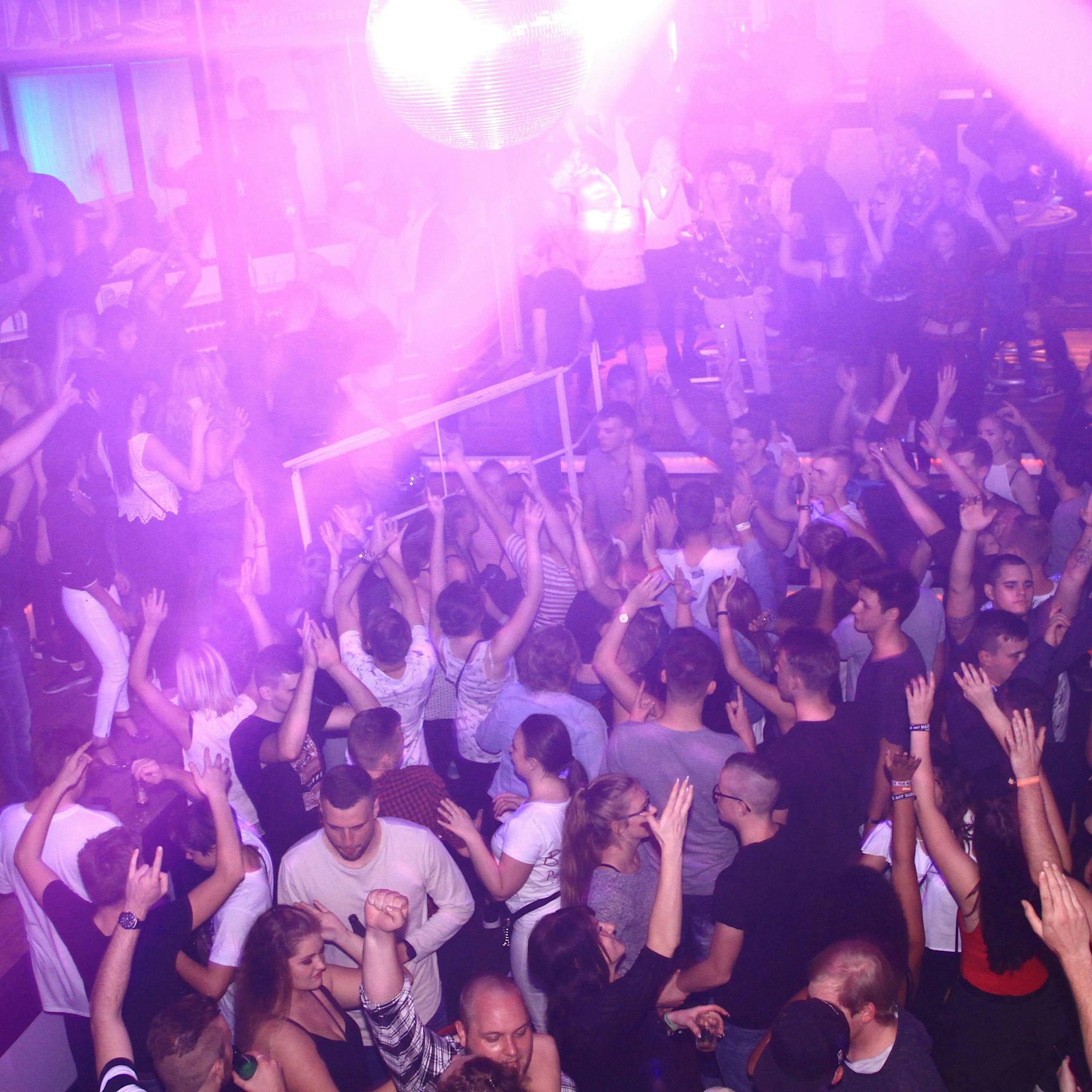 Ostbeauftragter schlägt Grunderbe vor: 20.000 Euro für jeden mit 18!