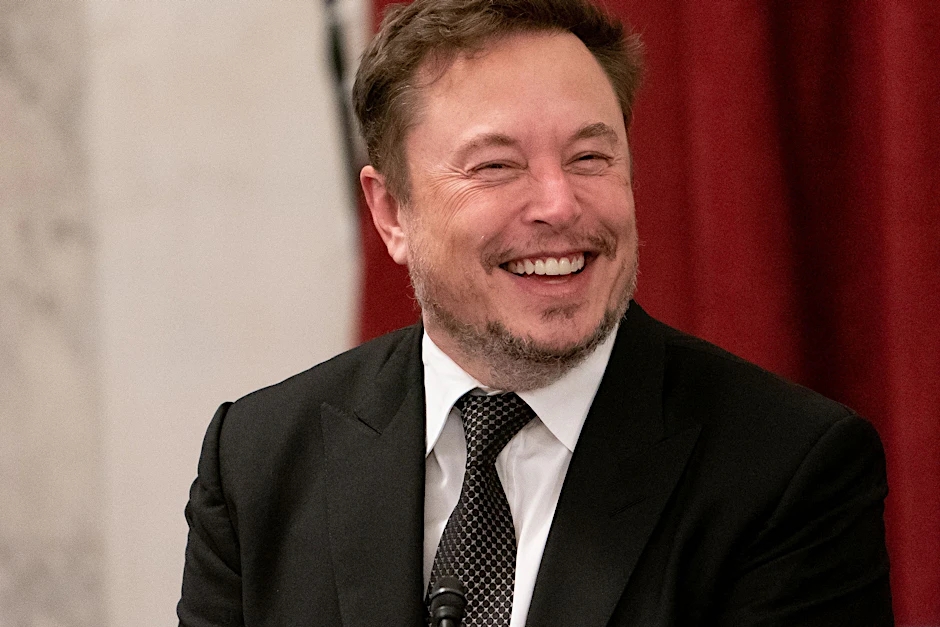 Elon Musk schlägt Wikipedia vor, ihren Namen zu ändern.
