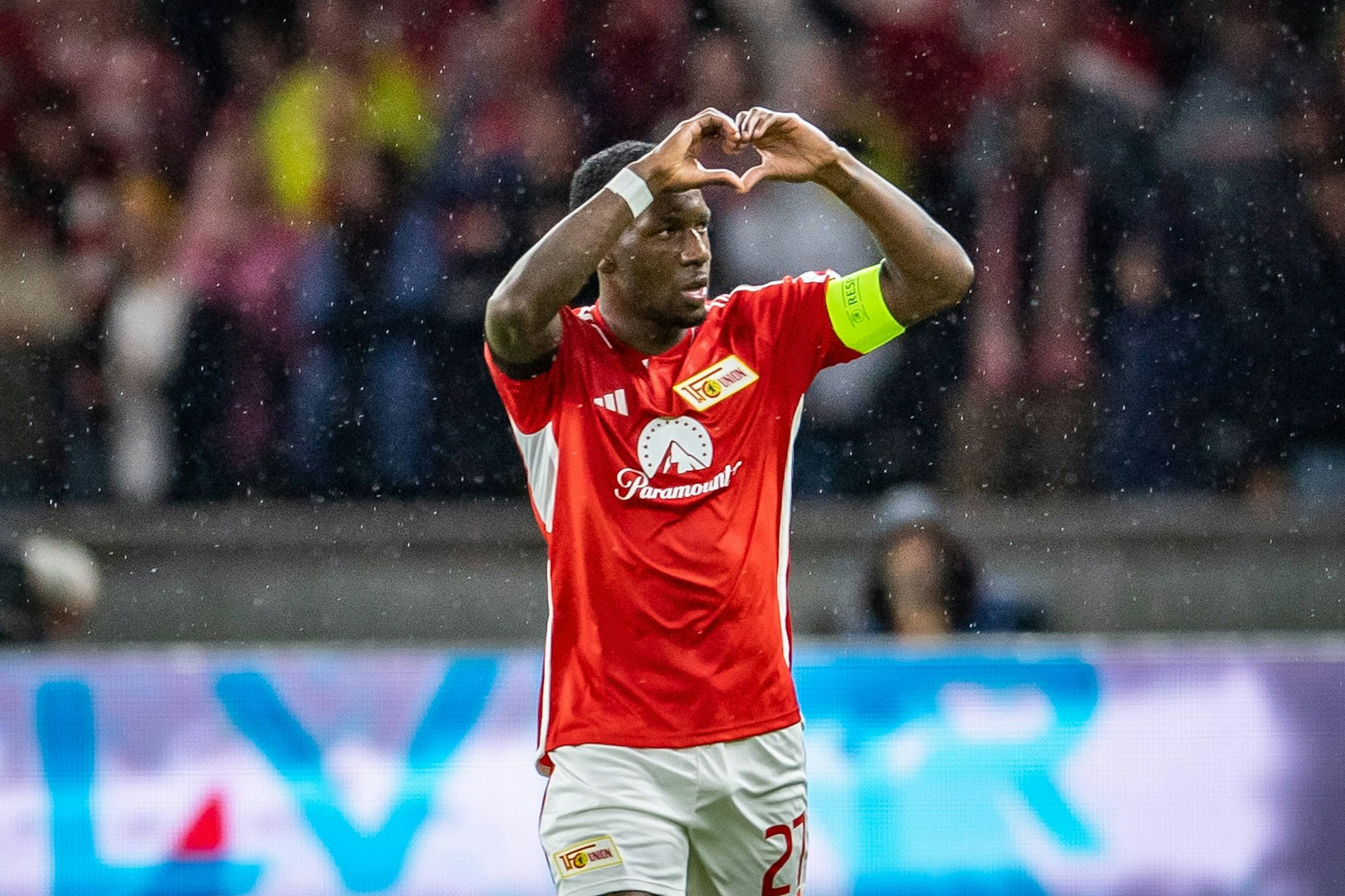 Jubel nach dem 1:0 durch Sheraldo Becker im Champions-League-Spiel 1. FC Union gegen Sporting Braga. Es ist ein historisches Tor, weil es das erste der Eisernen in der Königsklasse ist. 