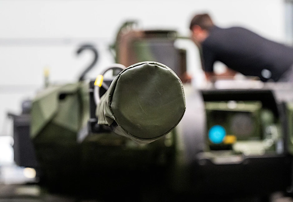 ARCHIV - Schützenpanzer der Bundeswehr vom Typ Puma im Werk von Rheinmetall in Unterlüß.  