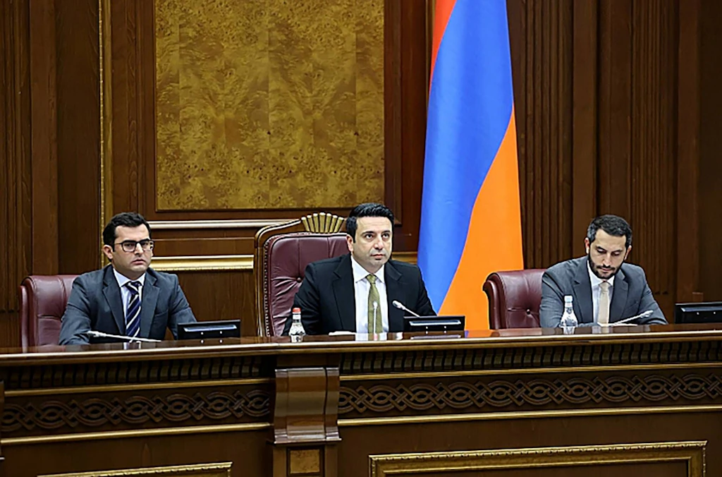 Angst vor Aserbaidschan: Armenien stimmt Beitritt zu Internationalem Strafgericht zu