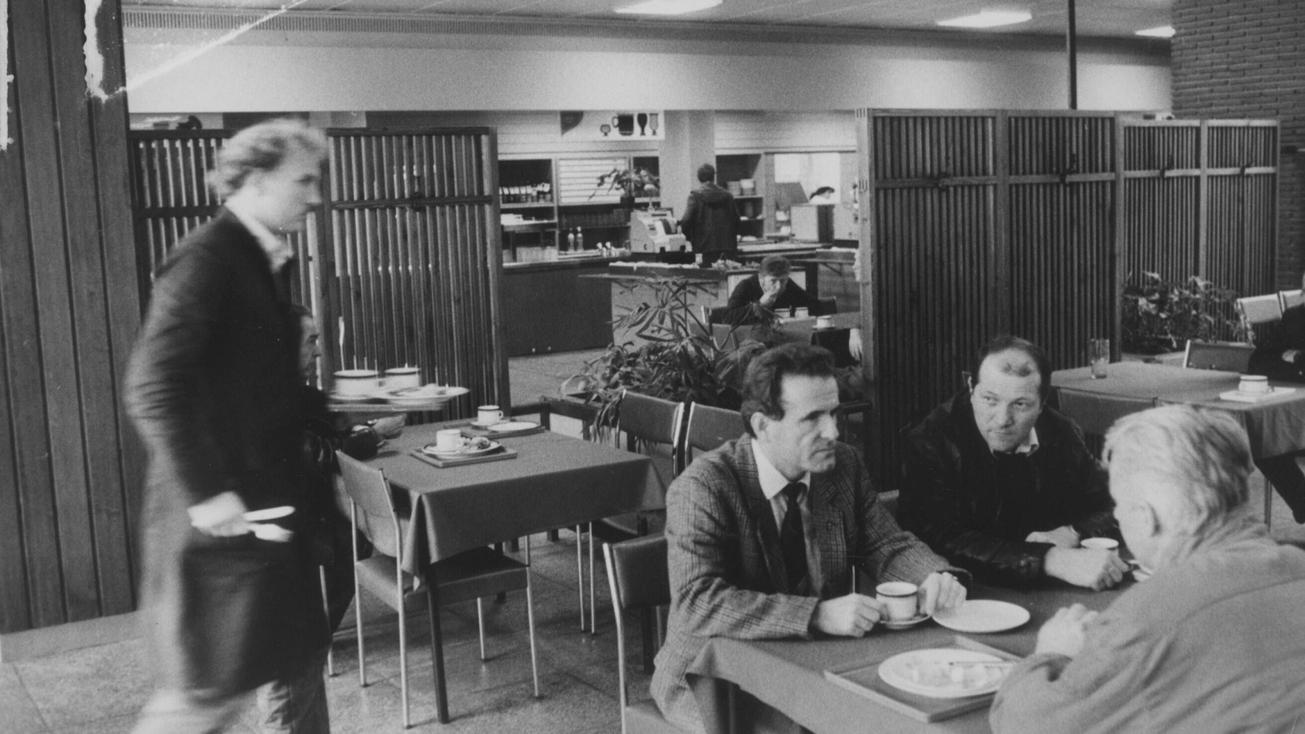 Kantine in einem DDR-Betrieb: Auch sie hatten ihren eigenen kulinarischen Charme.