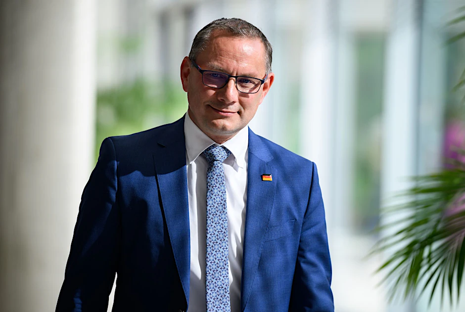 In Ingolstadt hat es laut Partei einen „tätlichen Vorfall“ gegen den AfD-Vorsitzenden Tino Chrupalla gegeben.&nbsp;&nbsp;