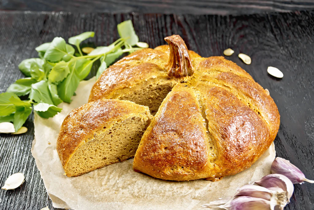 Geniales Rezept für Kürbisbrot mit Walnuss – das schmeckt nach Herbst