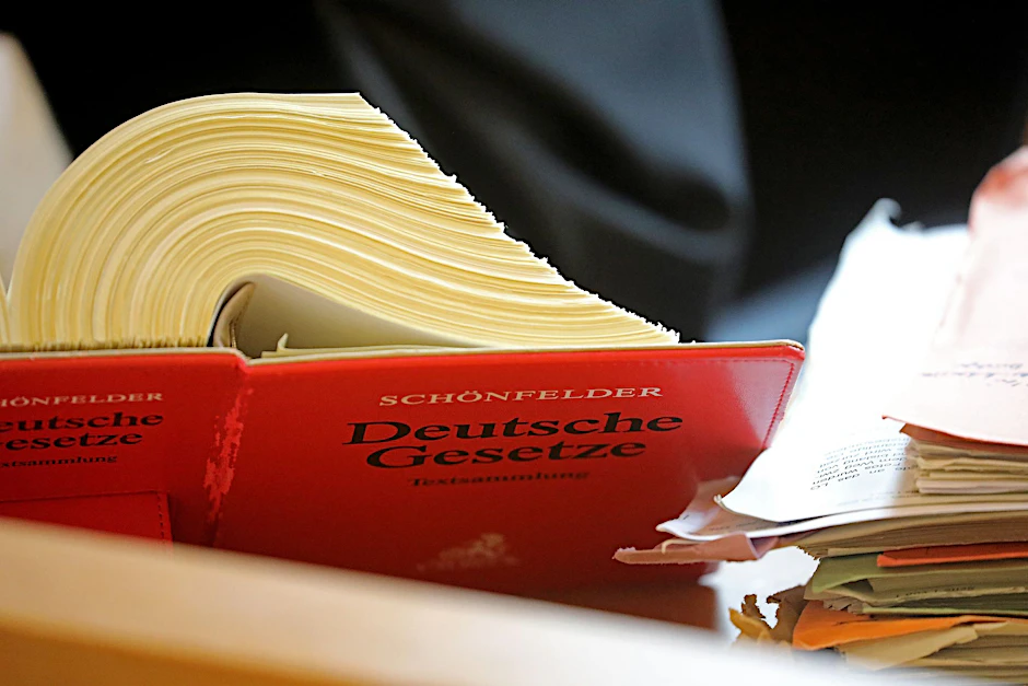 Juristischer Rat ist teuer – eine Rechtsschutzversicherung kann in manchen Fällen helfen.