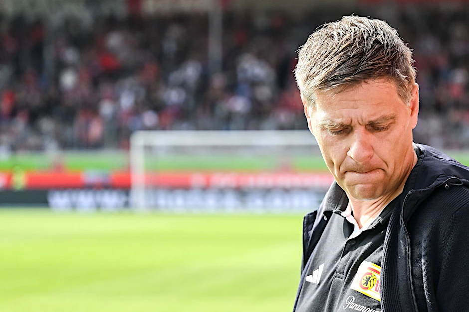 Der 1. FC Union kann nur hoffen, dass Manager Oliver Ruhnert nicht ins Grübeln kommt ...
