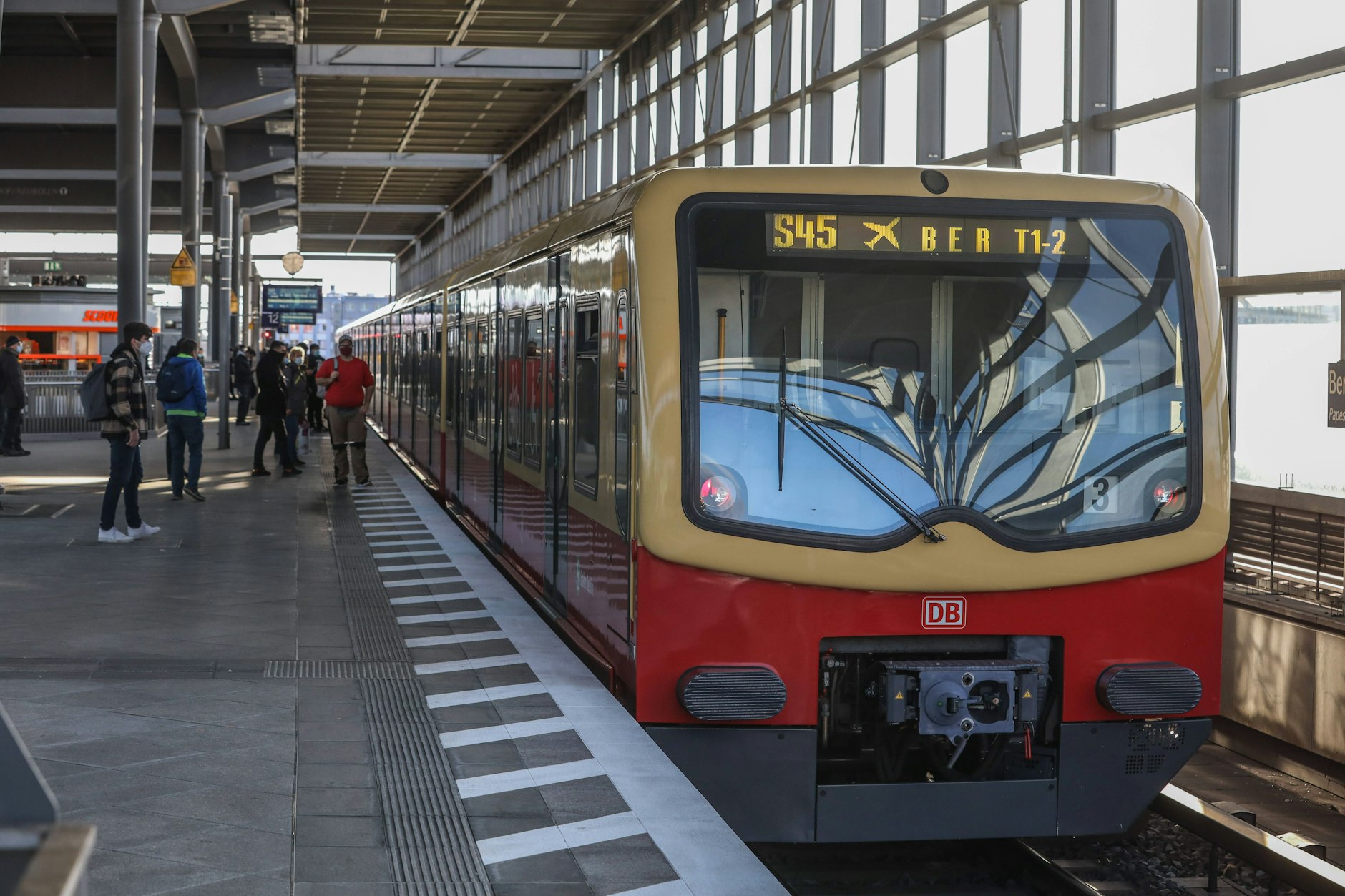 Unter anderem die S-Bahnlinie S45 ist ab Freitag unterbrochen.