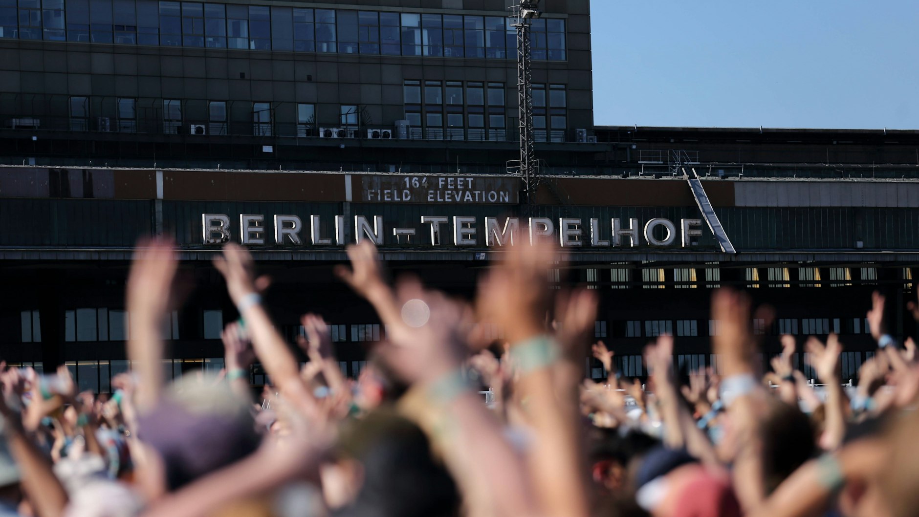 Der Flughafen Tempelhof feiert 100. Geburtstag!