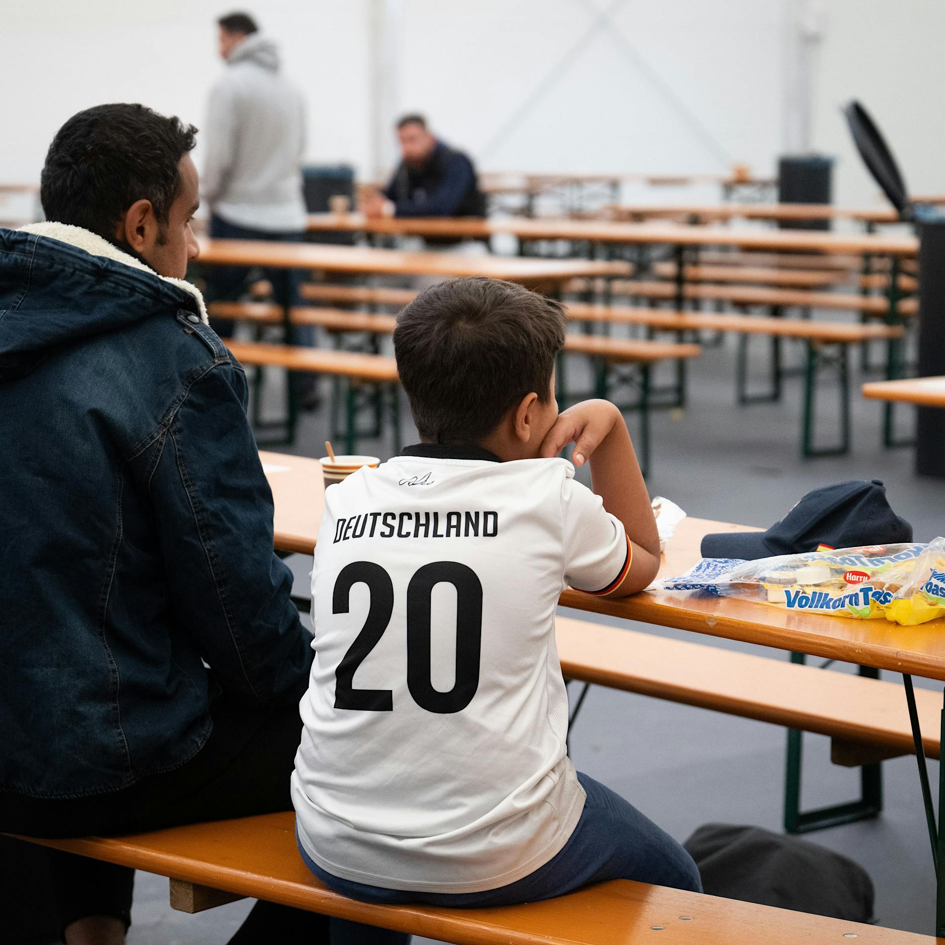 Angekommen, und nun? Leben in einer beengten Flüchtlingsunterkunft