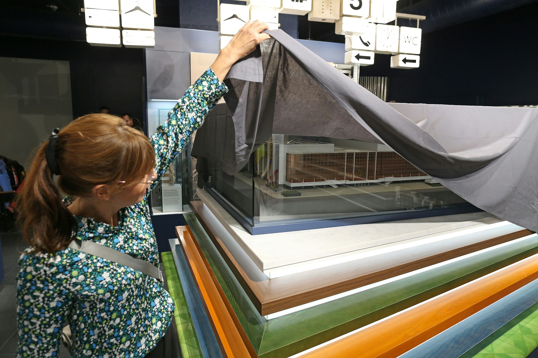 Das DDR-Museum enthüllt ein Modell des Palastes der Republik