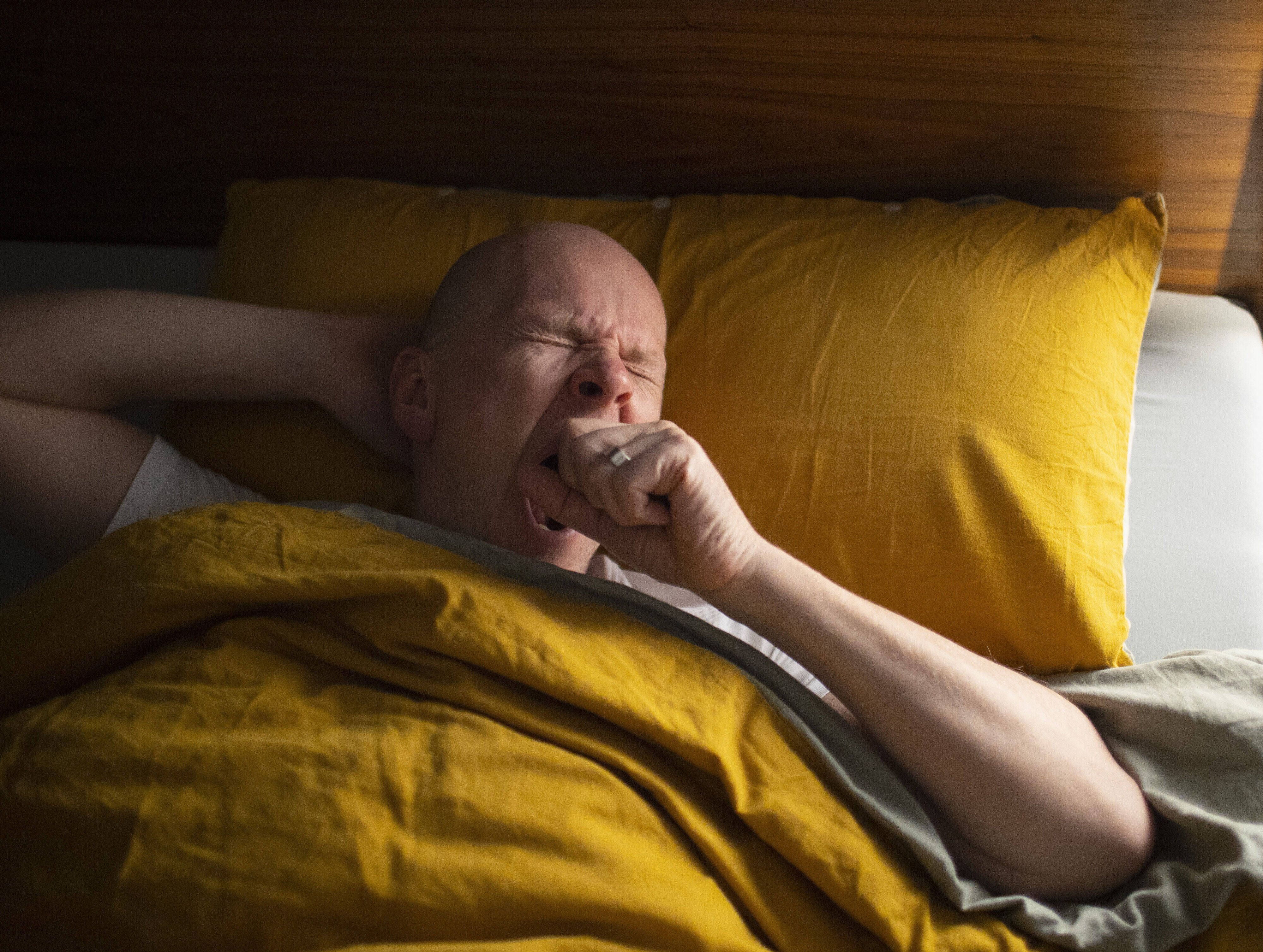 Darum wachen Sie immer wieder mitten in der Nacht auf