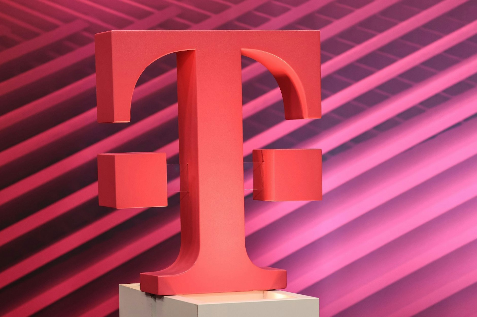Das Logo der Deutschen Telekom:&nbsp;Das Unternehmen hat Pläne für eine Umstrukturierung.
