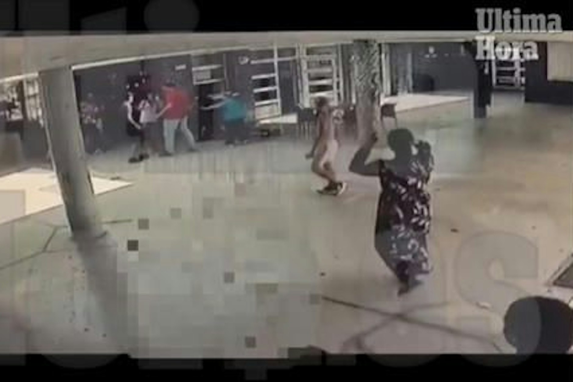 Die Attacke auf den Schüler wurde von den Überwachungskameras der Schule festgehalten.