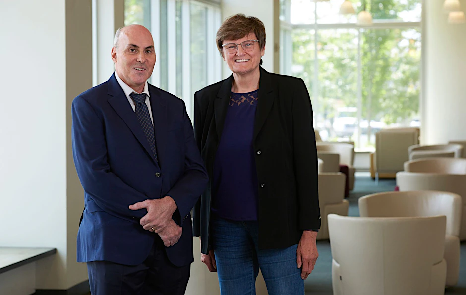 HANDOUT - Der Nobelpreis für Medizin geht in diesem Jahr an Katalin Karikó und Drew Weissman für Grundlagen zur Entwicklung von mRNA-Impfstoffen gegen Covid-19.  