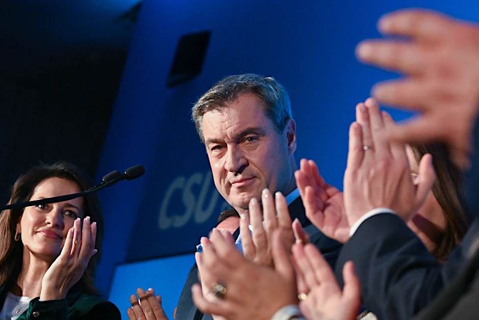 Die CSU von Ministerpräsident Markus Söder liegt laut Hochrechnungen deutlich vorne.&nbsp;