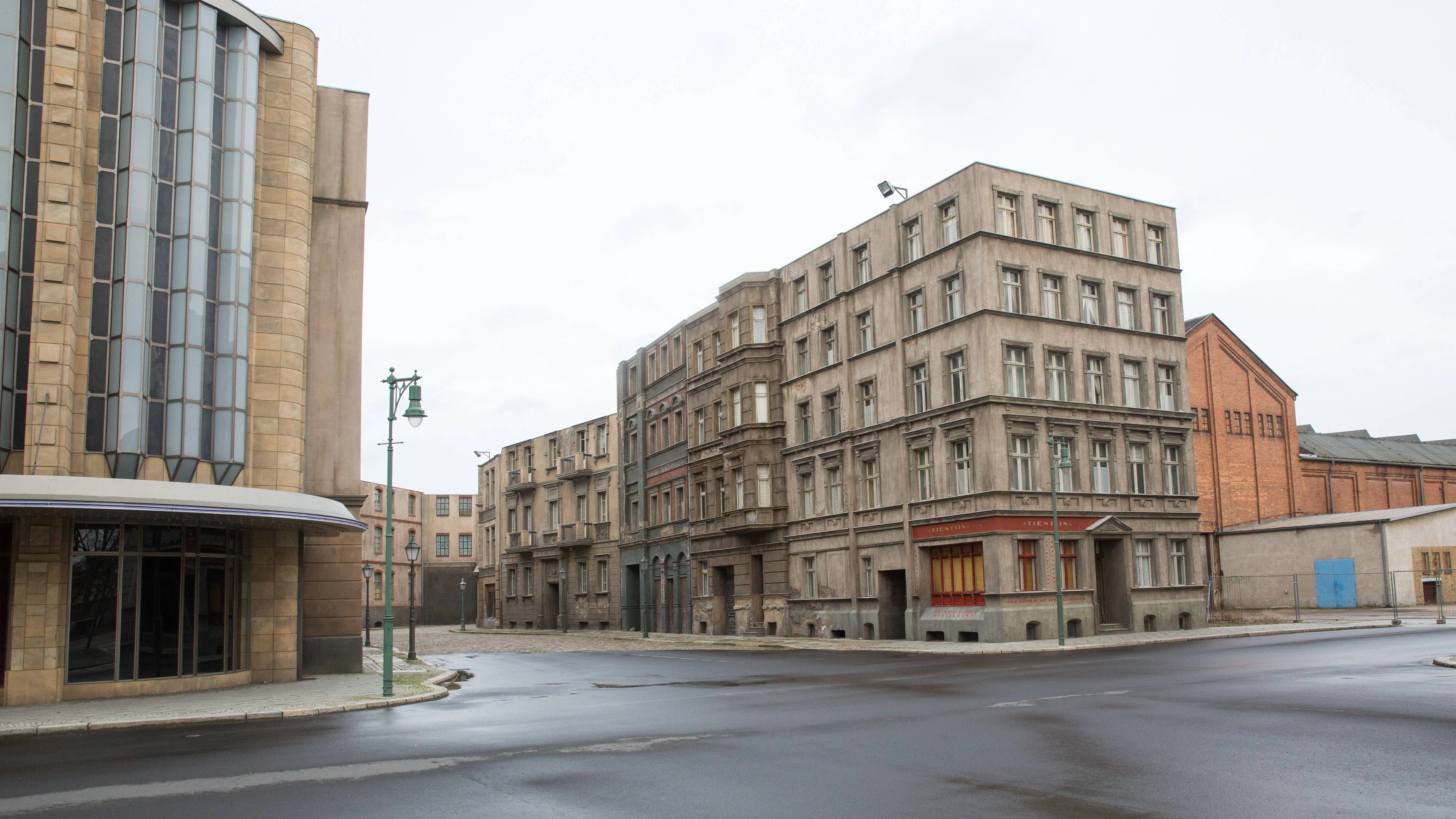Ein Außen-Set für „Babylon Berlin“ in Babelsberg
