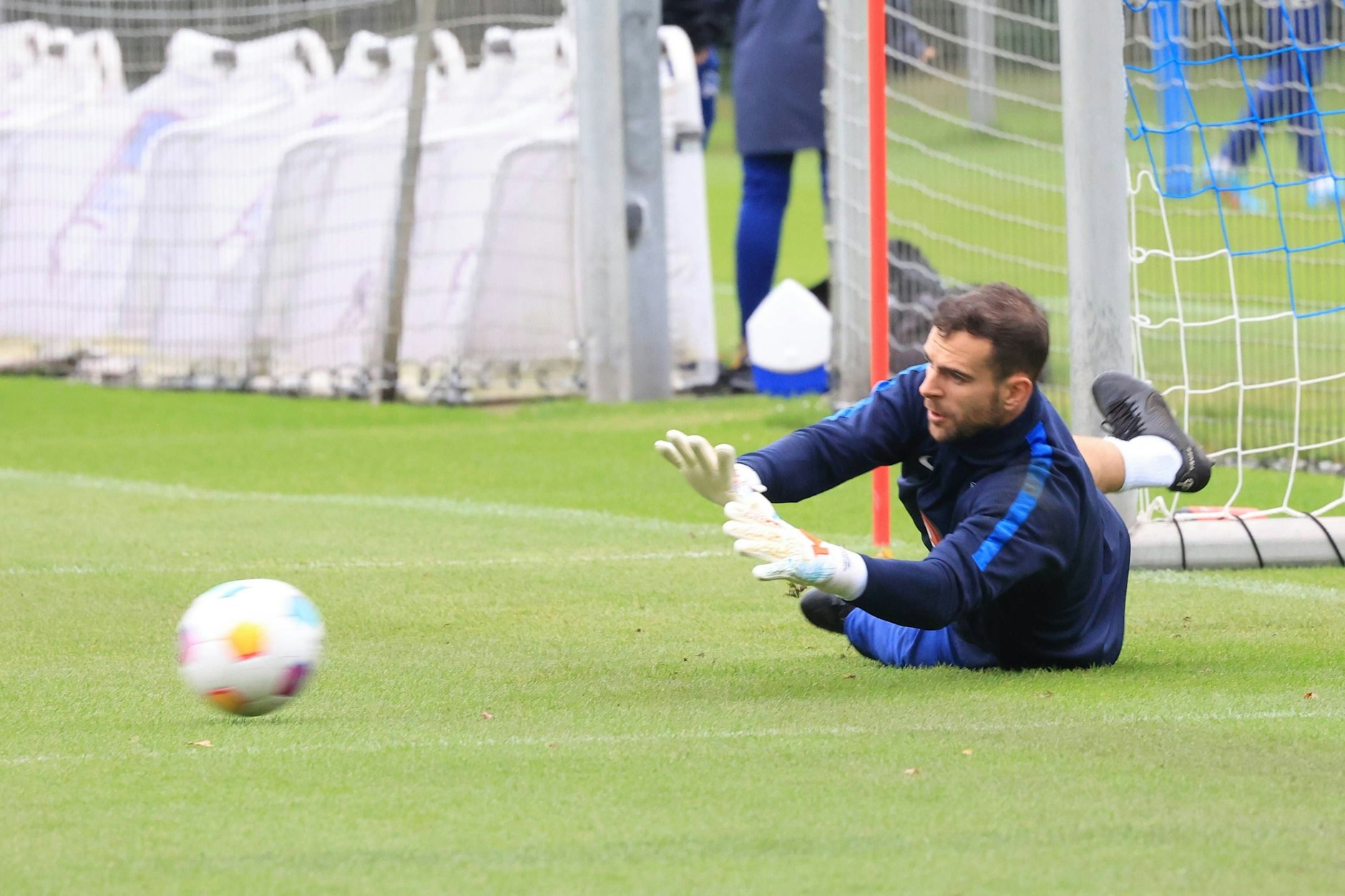 Hertha-Torhüter Marius Gersbeck ist nach seinem Prügel-Skandal seit Montag wieder teil des Mannschaftstrainings.