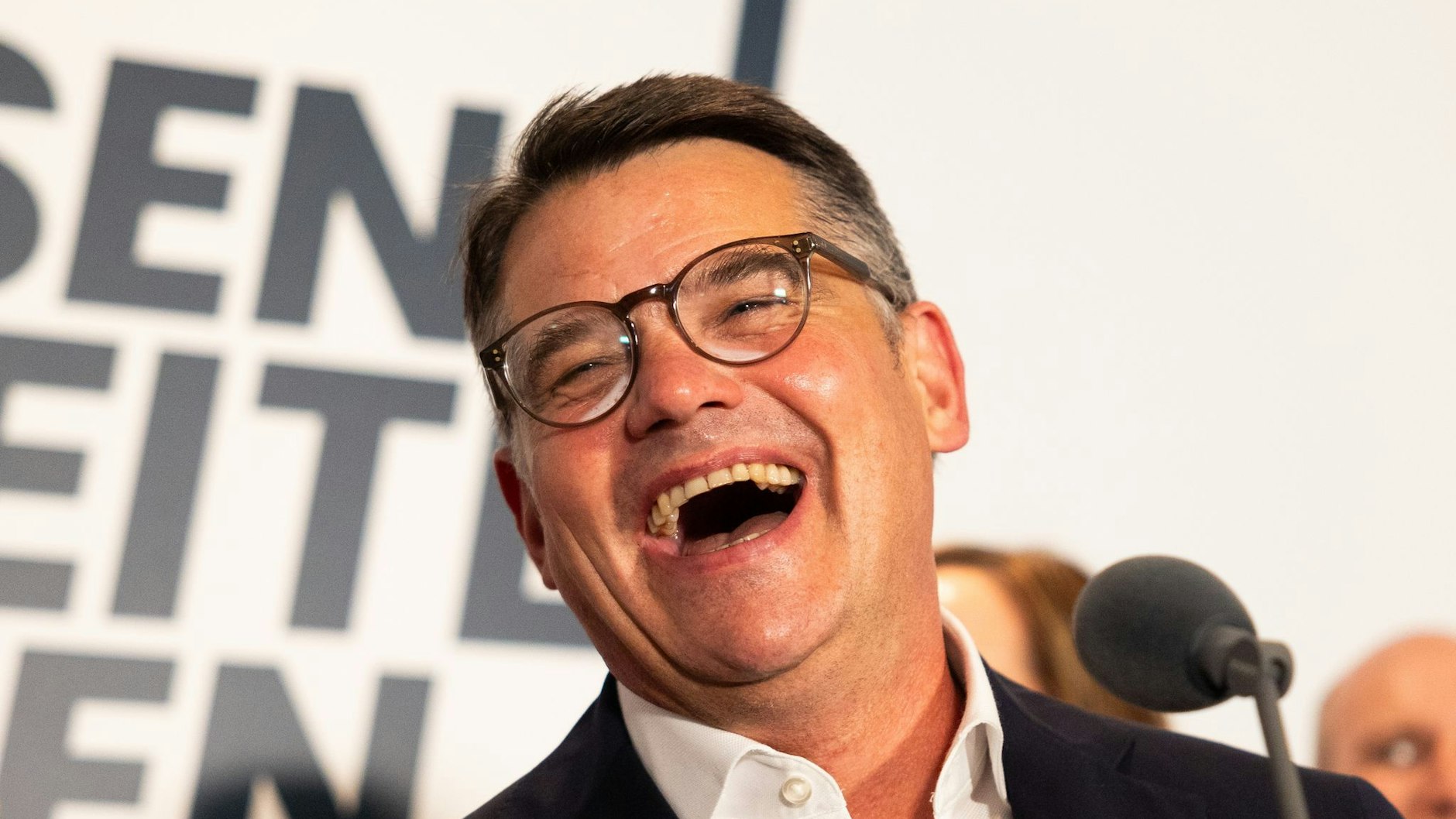 Hat als Hessen-Wahlsieger allen Grund zur Freude: Boris Rhein (CDU). 