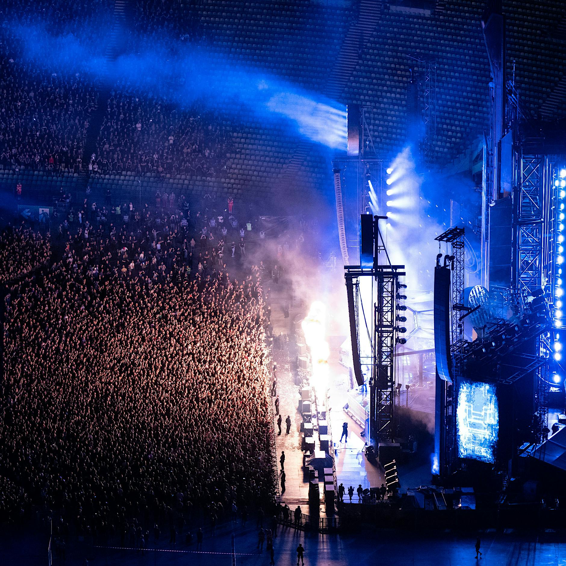 Rammstein kündigen „Europe Stadium Tour“ für 2024 an: Flügel, Flammenwerfer, Peniskanone