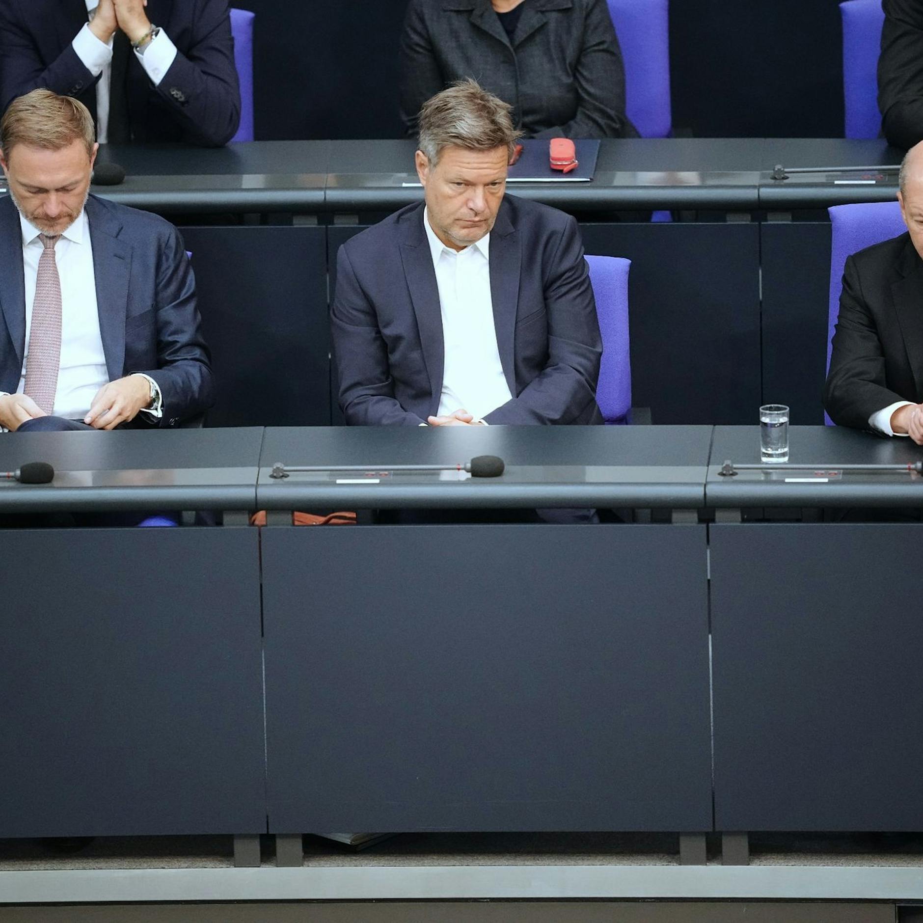 Image - AfD feiert „Doppelwumms“ - Ampel nach Wahlen unter Druck