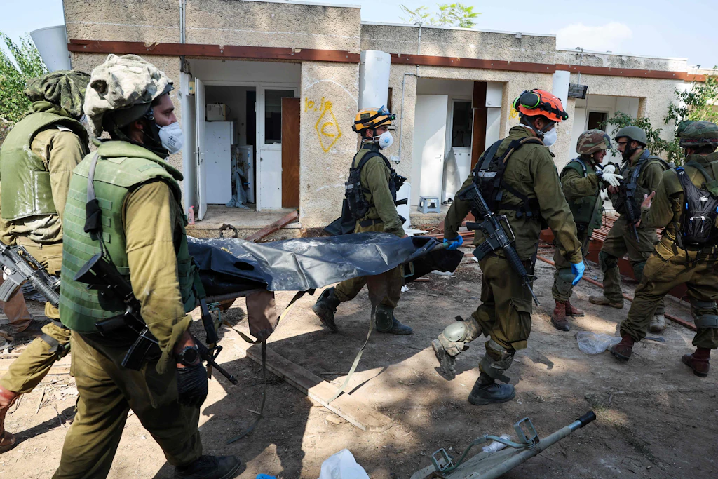 Massaker von Kfar Aza – Hamas soll Kinder enthauptet haben
