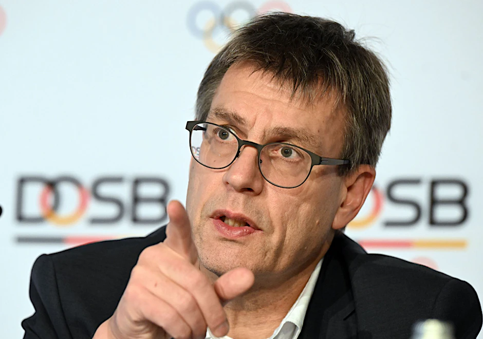 ARCHIV - DOSB-Präsident Thomas Weikert begrüßt die Signale aus der Politik.  