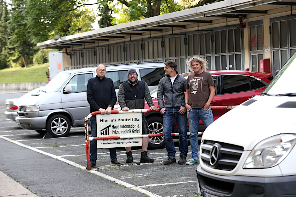 Sie sollen ausziehen, aber sie wehren sich: Michael Boost von der Firma H&IT, René Zulauf von 2Elephants Food Experience & Catering, Jens Kleihauer von der Firma Cireco und Ulrich Schneider von Götter Speisen Catering (v.l.n.r.).