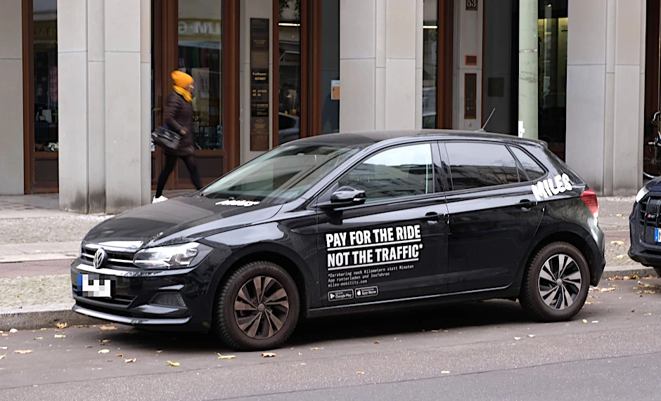 Die Flotte des Carsharing-Anbieters Miles ist riesig und überall in der Stadt zu finden.