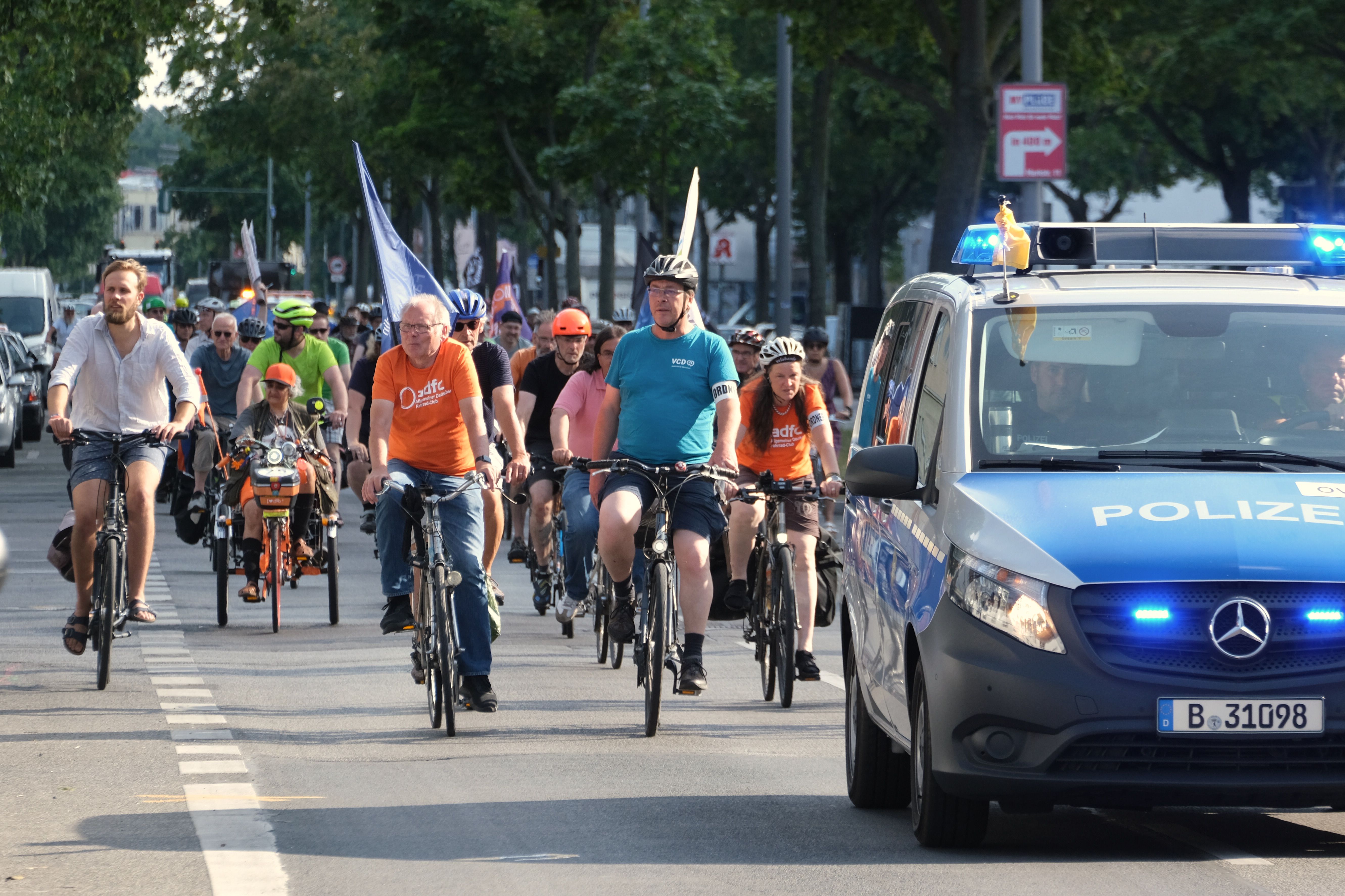 Image - Demo-Alarm in ganz Berlin! Verkehrs-Chaos am Freitag, den 13.