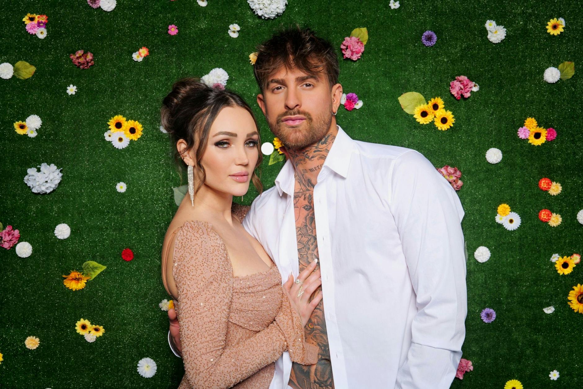 Gigi Birofio und Dana Feist sind neu ins „Sommerhaus der Stars“ gezogen.