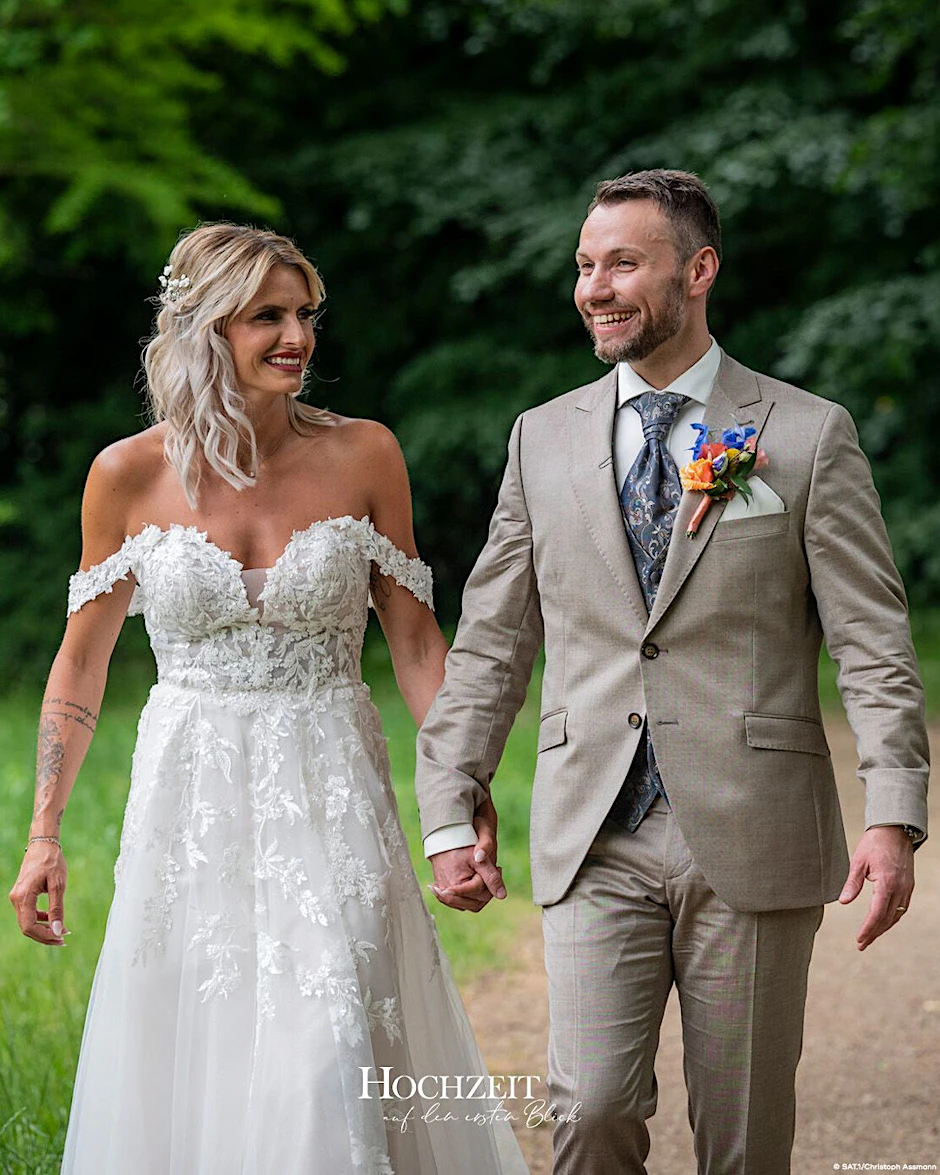 „Hochzeit auf den ersten Blick“-Paar Yasemin und Jochen waren am Tag der Trauung sehr innig - danach aber braute sich ein Sturm zusammen.