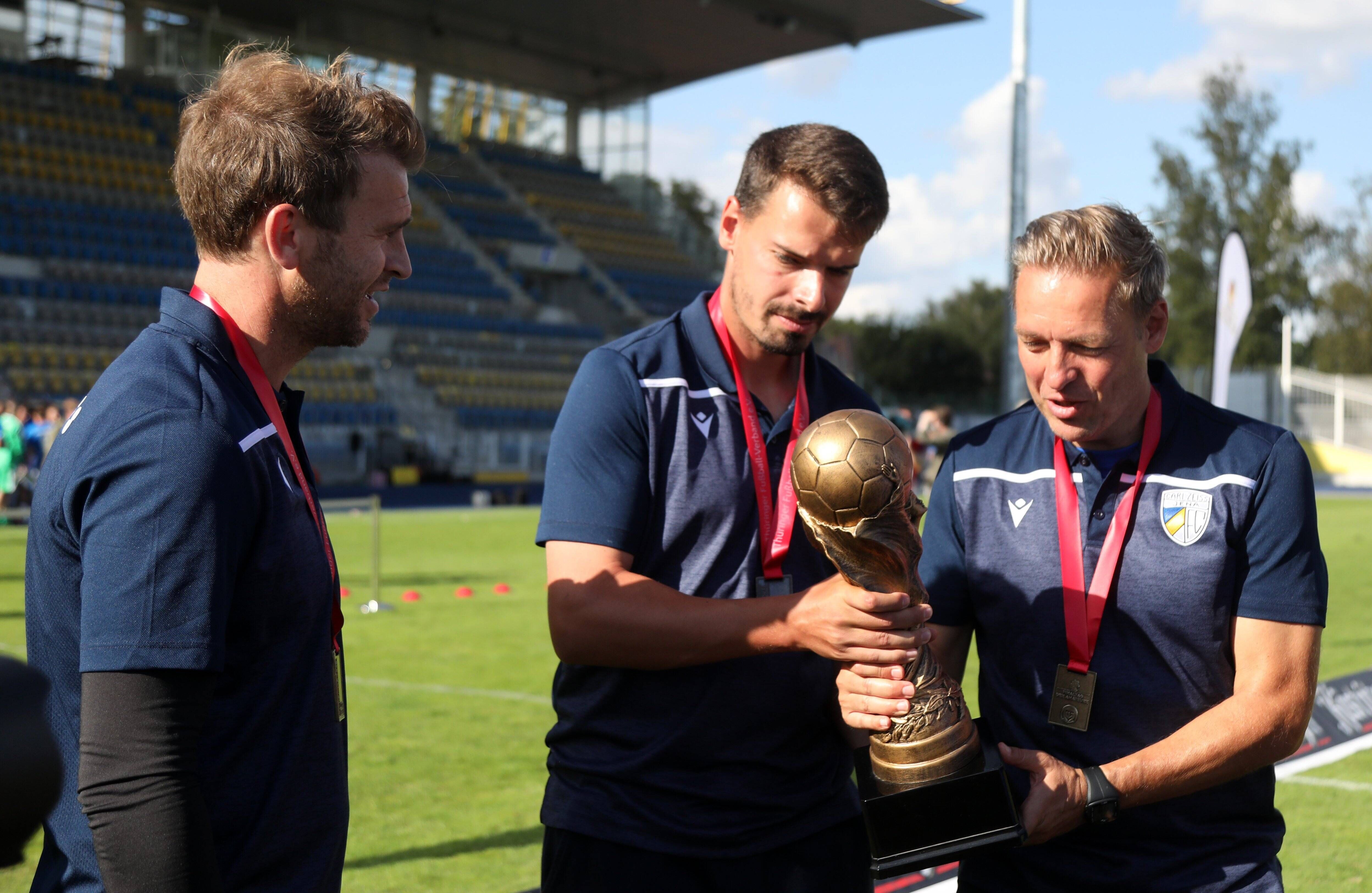 Image - BFC Dynamo: Oberliga vor der Brust, Bundesliga im Sinn